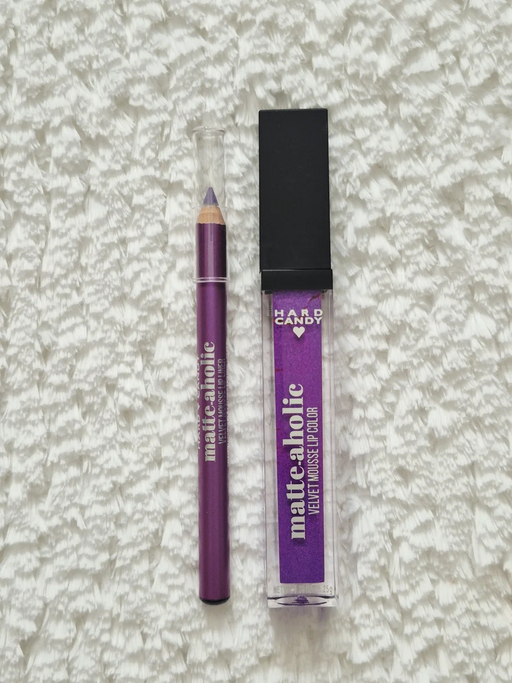 Hard Candy Matte-a-holic Velvet Mousse Lip Color & Liner — Purple